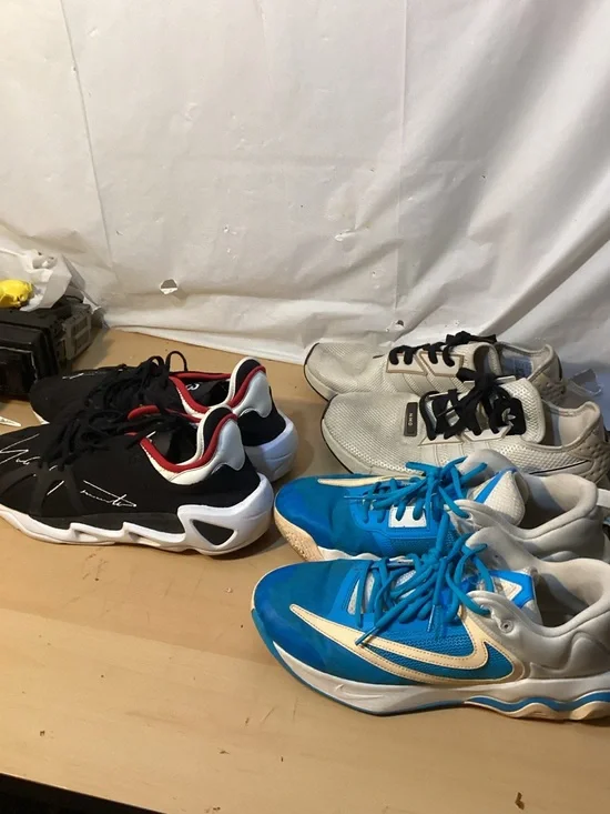 3 Men’s Shoes Size 11M - Picture 1 of 8